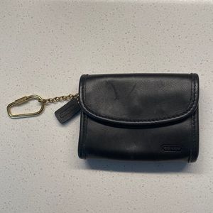 Coach wallet w keychain 4.25” x 3.25”